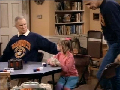 MAJOR_DAD_-_E3X05_POKER_NIGHT_359.jpg