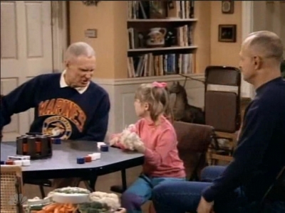 MAJOR_DAD_-_E3X05_POKER_NIGHT_362.jpg