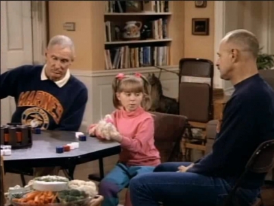 MAJOR_DAD_-_E3X05_POKER_NIGHT_364.jpg