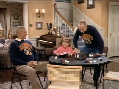 MAJOR_DAD_-_E3X05_POKER_NIGHT_372.jpg