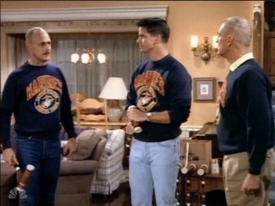 MAJOR_DAD_-_E3X05_POKER_NIGHT_519.jpg