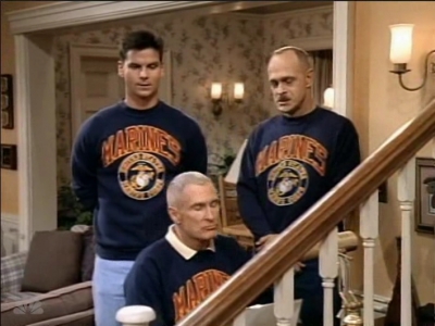 MAJOR_DAD_-_E3X05_POKER_NIGHT_560.jpg