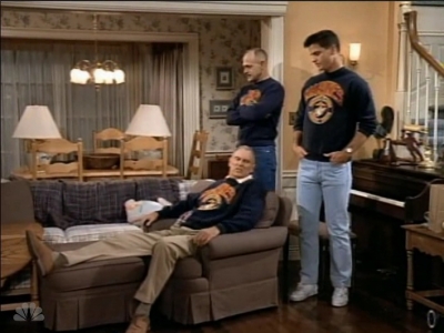 MAJOR_DAD_-_E3X05_POKER_NIGHT_634.jpg