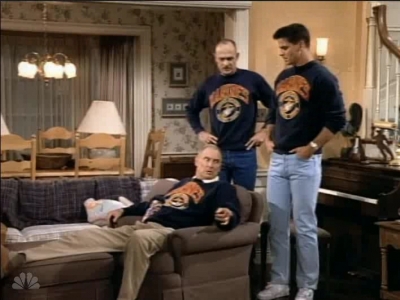 MAJOR_DAD_-_E3X05_POKER_NIGHT_647.jpg