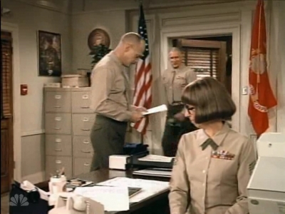 MAJOR_DAD_-_E3X06_ANYTHING_YOU_CAN_DO_I_CAN_DO_PERKY_003.jpg