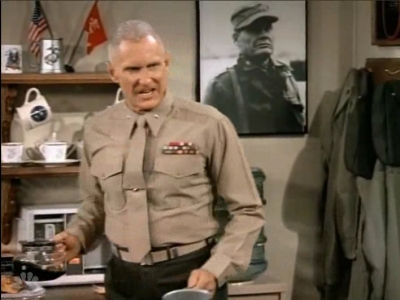 MAJOR_DAD_-_E3X06_ANYTHING_YOU_CAN_DO_I_CAN_DO_PERKY_021.jpg