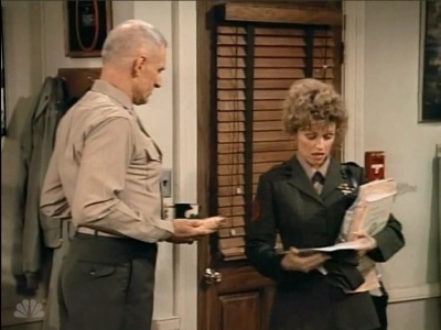 MAJOR_DAD_-_E3X06_ANYTHING_YOU_CAN_DO_I_CAN_DO_PERKY_048.jpg