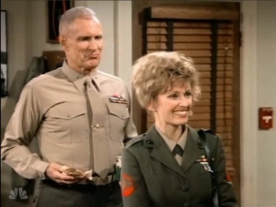 MAJOR_DAD_-_E3X06_ANYTHING_YOU_CAN_DO_I_CAN_DO_PERKY_054.jpg