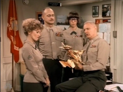MAJOR_DAD_-_E3X06_ANYTHING_YOU_CAN_DO_I_CAN_DO_PERKY_147.jpg