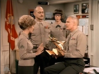 MAJOR_DAD_-_E3X06_ANYTHING_YOU_CAN_DO_I_CAN_DO_PERKY_175.jpg