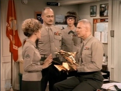 MAJOR_DAD_-_E3X06_ANYTHING_YOU_CAN_DO_I_CAN_DO_PERKY_177.jpg