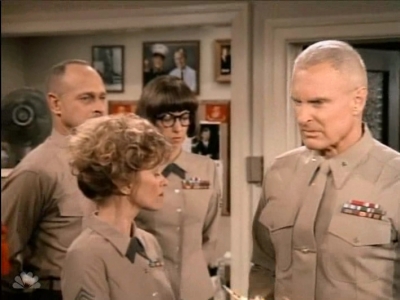 MAJOR_DAD_-_E3X06_ANYTHING_YOU_CAN_DO_I_CAN_DO_PERKY_187.jpg