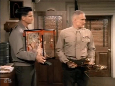 MAJOR_DAD_-_E3X06_ANYTHING_YOU_CAN_DO_I_CAN_DO_PERKY_195.jpg