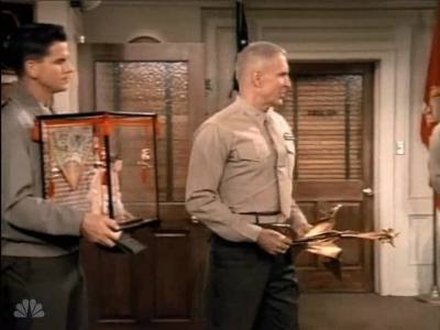 MAJOR_DAD_-_E3X06_ANYTHING_YOU_CAN_DO_I_CAN_DO_PERKY_196.jpg