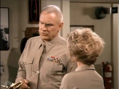 MAJOR_DAD_-_E3X06_ANYTHING_YOU_CAN_DO_I_CAN_DO_PERKY_213.jpg