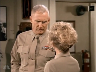 MAJOR_DAD_-_E3X06_ANYTHING_YOU_CAN_DO_I_CAN_DO_PERKY_220.jpg