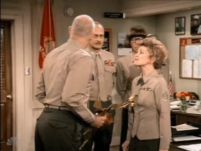 MAJOR_DAD_-_E3X06_ANYTHING_YOU_CAN_DO_I_CAN_DO_PERKY_224.jpg