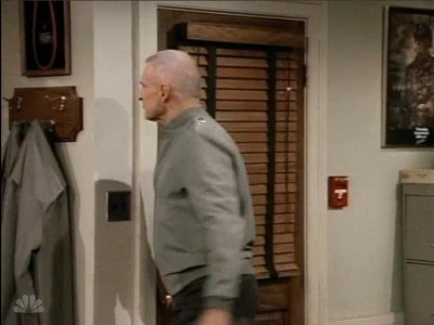 MAJOR_DAD_-_E3X06_ANYTHING_YOU_CAN_DO_I_CAN_DO_PERKY_238.jpg