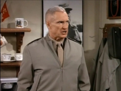 MAJOR_DAD_-_E3X06_ANYTHING_YOU_CAN_DO_I_CAN_DO_PERKY_259.jpg