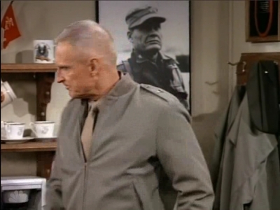 MAJOR_DAD_-_E3X06_ANYTHING_YOU_CAN_DO_I_CAN_DO_PERKY_278.jpg