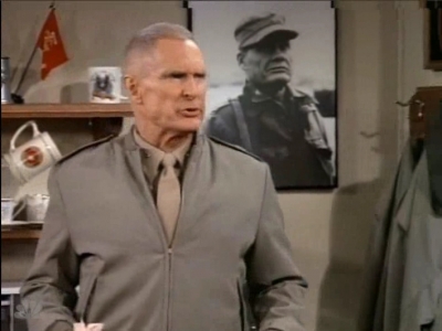 MAJOR_DAD_-_E3X06_ANYTHING_YOU_CAN_DO_I_CAN_DO_PERKY_281.jpg