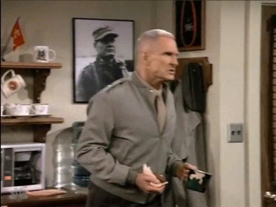 MAJOR_DAD_-_E3X06_ANYTHING_YOU_CAN_DO_I_CAN_DO_PERKY_306.jpg