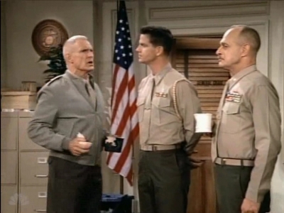 MAJOR_DAD_-_E3X06_ANYTHING_YOU_CAN_DO_I_CAN_DO_PERKY_311.jpg