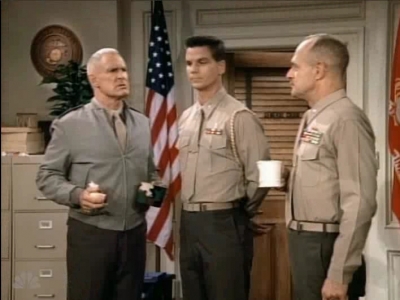 MAJOR_DAD_-_E3X06_ANYTHING_YOU_CAN_DO_I_CAN_DO_PERKY_318.jpg