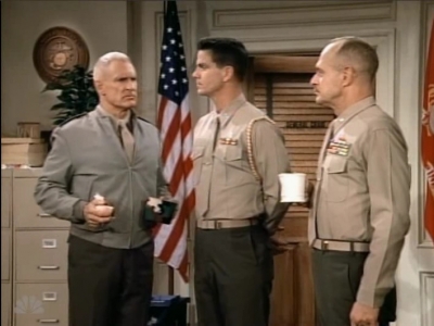 MAJOR_DAD_-_E3X06_ANYTHING_YOU_CAN_DO_I_CAN_DO_PERKY_321.jpg