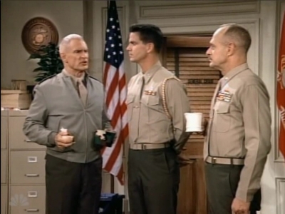 MAJOR_DAD_-_E3X06_ANYTHING_YOU_CAN_DO_I_CAN_DO_PERKY_325.jpg