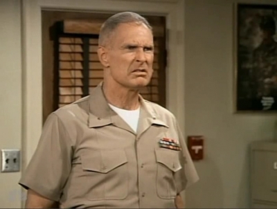 MAJOR_DAD_-_E3X07_EDUCATING_CASEY_256.jpg