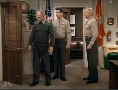 MAJOR_DAD_-_E3X08_LADY_IN_WAITING_137.jpg