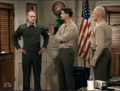 MAJOR_DAD_-_E3X08_LADY_IN_WAITING_151.jpg