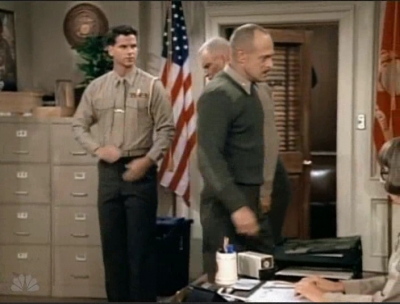 MAJOR_DAD_-_E3X08_LADY_IN_WAITING_156.jpg