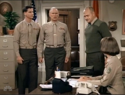 MAJOR_DAD_-_E3X08_LADY_IN_WAITING_162.jpg