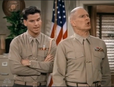 MAJOR_DAD_-_E3X08_LADY_IN_WAITING_185.jpg