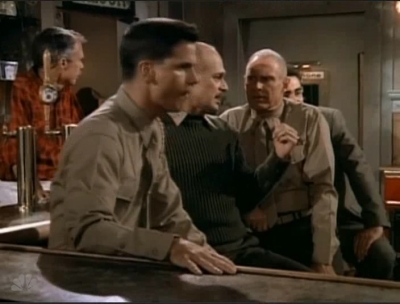 MAJOR_DAD_-_E3X08_LADY_IN_WAITING_206.jpg
