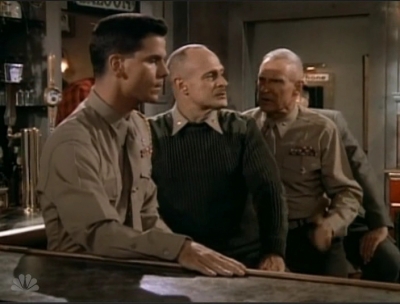 MAJOR_DAD_-_E3X08_LADY_IN_WAITING_212.jpg