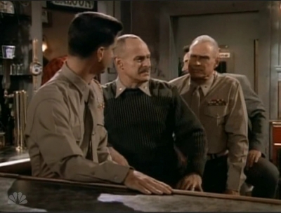 MAJOR_DAD_-_E3X08_LADY_IN_WAITING_215.jpg