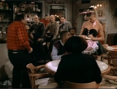 MAJOR_DAD_-_E3X08_LADY_IN_WAITING_216.jpg