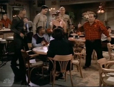 MAJOR_DAD_-_E3X08_LADY_IN_WAITING_222.jpg