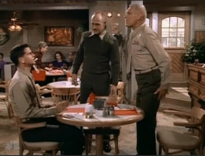 MAJOR_DAD_-_E3X08_LADY_IN_WAITING_234.jpg