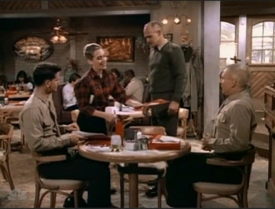 MAJOR_DAD_-_E3X08_LADY_IN_WAITING_244.jpg