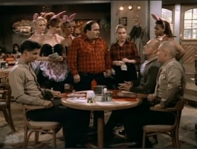 MAJOR_DAD_-_E3X08_LADY_IN_WAITING_329.jpg