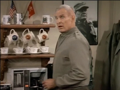 MAJOR_DAD_-_E3X09_GENERAL_UNREST_041.jpg