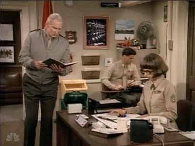 MAJOR_DAD_-_E3X09_GENERAL_UNREST_065.jpg