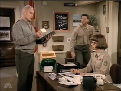 MAJOR_DAD_-_E3X09_GENERAL_UNREST_070.jpg
