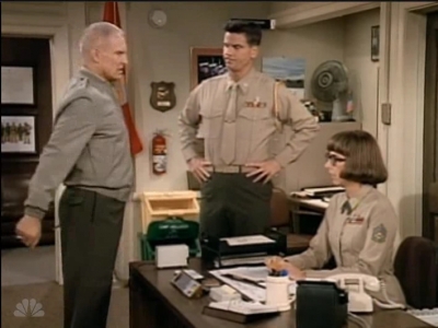 MAJOR_DAD_-_E3X09_GENERAL_UNREST_089.jpg