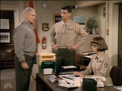 MAJOR_DAD_-_E3X09_GENERAL_UNREST_090.jpg