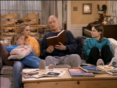 MAJOR_DAD_-_E3X09_GENERAL_UNREST_427.jpg
